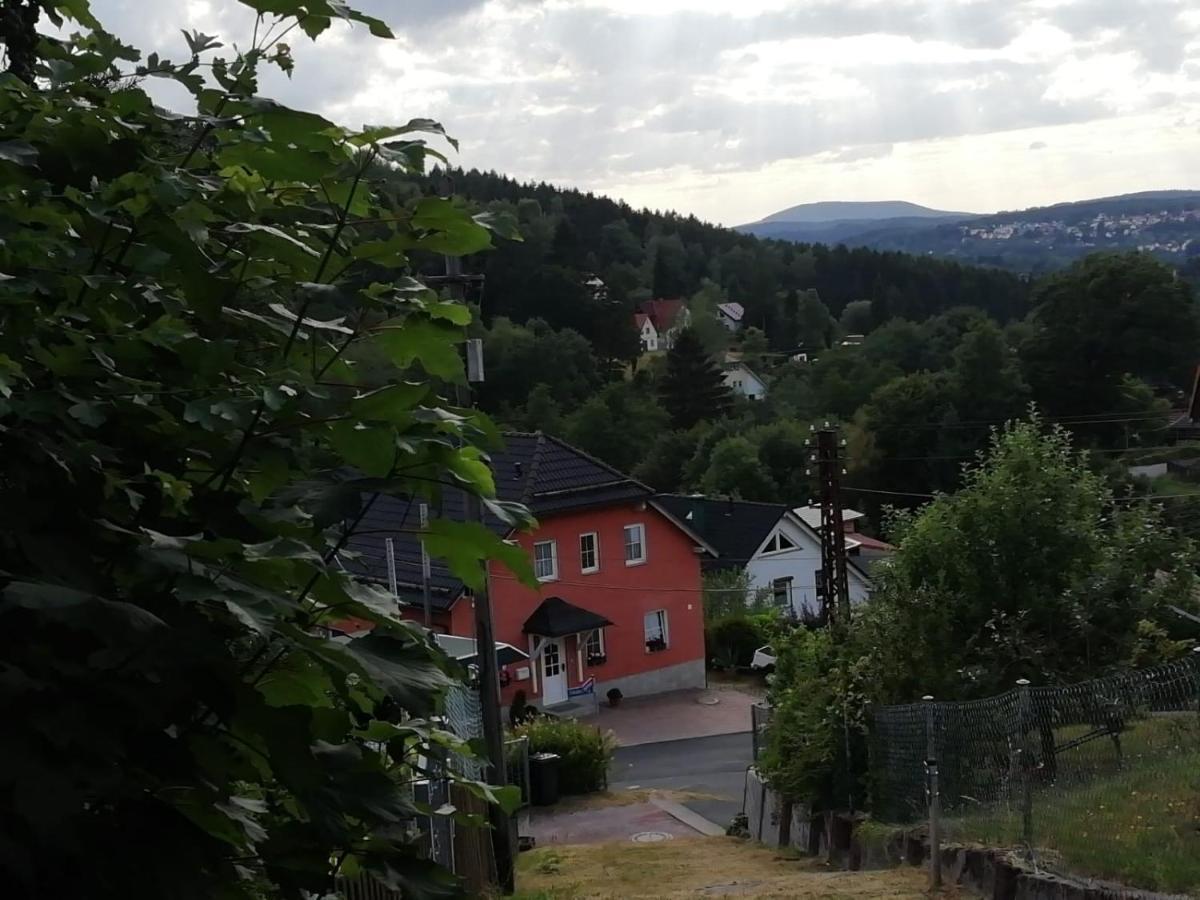 Ferienwohnung Fliederweg Suhl Exteriör bild